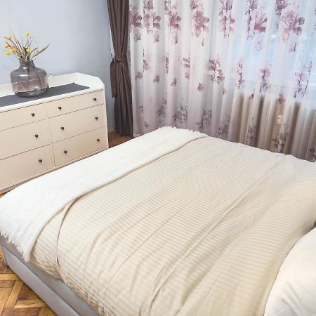 Oradea Comfort Corner Buitenkant foto