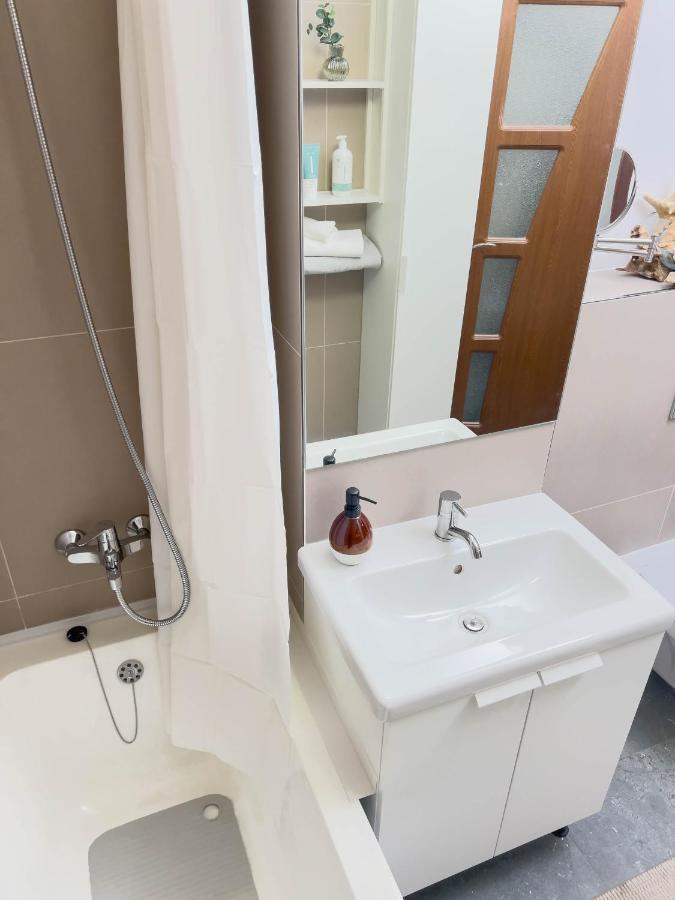Oradea Comfort Corner Buitenkant foto