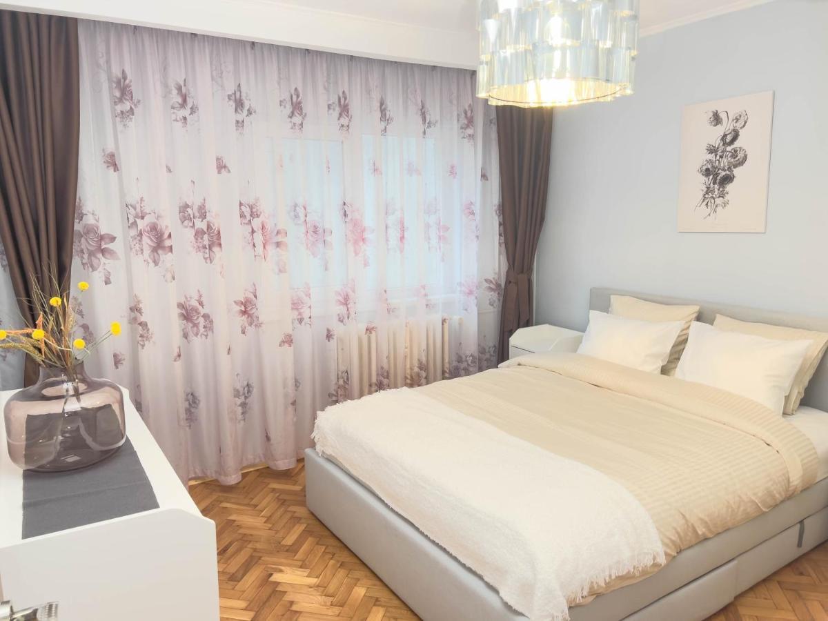 Oradea Comfort Corner Buitenkant foto